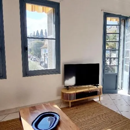 Apartment Bright Perfect Location *
