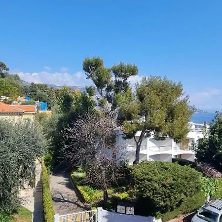 Apartment Bright Perfect Location *