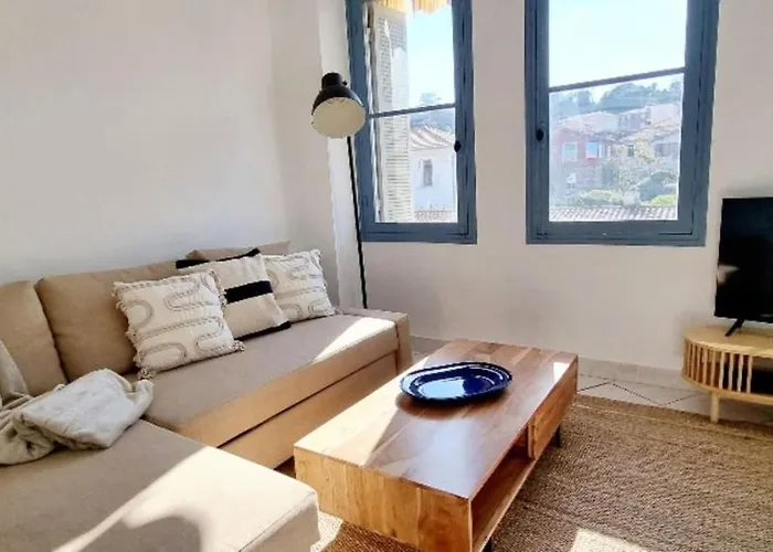 Bright Perfect Location *